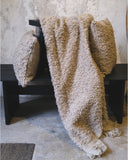Housse de coussin DHANA 50 x 50 cm couleur taupe