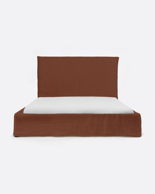 Cama BEETHOVEN para colchón 160 x 200 cm y funda de lino en color terracota
