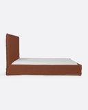 Cama BEETHOVEN para colchón 160 x 200 cm y funda de lino en color terracota