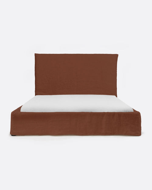 Cama BEETHOVEN para colchón 180 x 200 cm y funda de lino en color terracota
