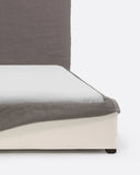 Cama BEETHOVEN para colchón 180 x 200 cm y funda de lino en color topo