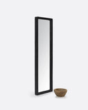 Espejo TAMBORA de madera de teca reciclada 45 x 5 x 140 cm