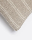 Funda de cojín KURUVA de lino 60 x 60 cm con rayas blancas
