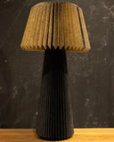 Lámpara de sobremesa BAREDI de tejido  47 x 47 x 95 cm color negro