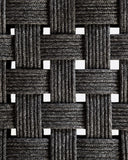 Silla de exterior con reposabrazos CORA de madera de teca y cuerda sintética 52 x 56 x 77 cm en color natural y negro