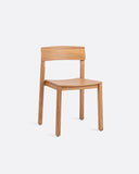 Silla RAWI WA apilable de madera de teca 50 x 47 x 78 cm en color natural