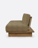 Sofá de exterior CORA 4 plazas en teca natural y cuerda sintética, 240 × 100 × 72 cm, con tapizado color arena (Sand)
