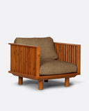 Sofá de exterior TOPRAK 1 plaza en teca natural y olefina, 84 x 82 x 77 cm, con tapizado color arena (Sand)